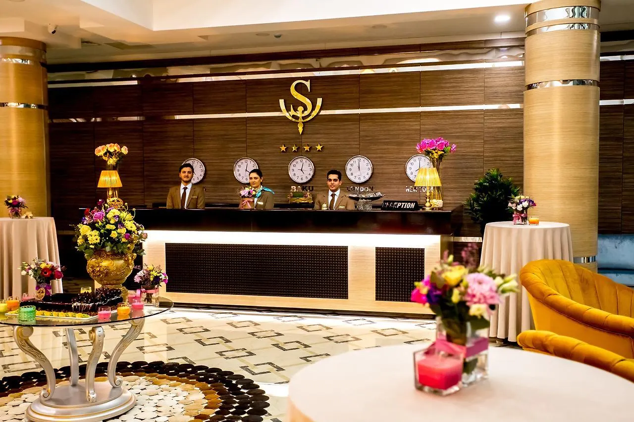 West Shine Hotel Baku 4*,